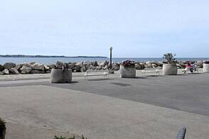 Квартира с одной комнатой возле моря