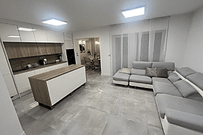 Трёхкомнатная квартира на Семедела