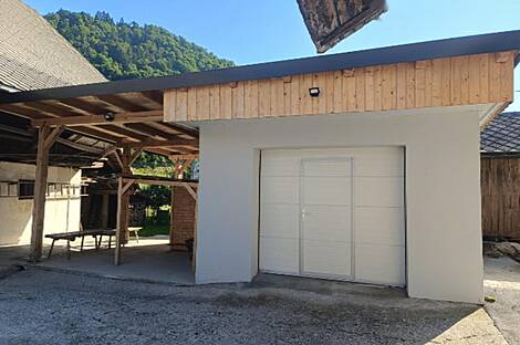 Подхом, Дом: 11