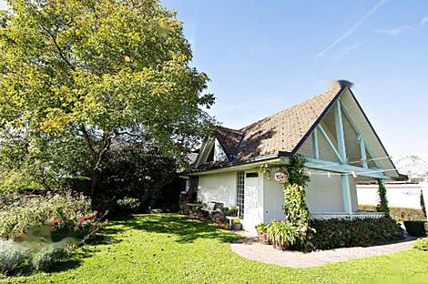 Здание в Бледе: 2