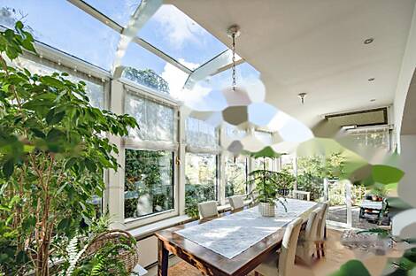 Здание в Бледе: 3