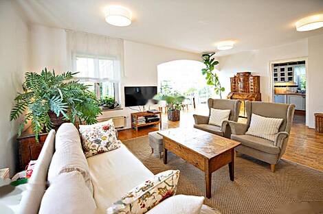 Здание в Бледе: 5