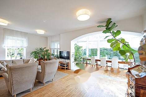 Здание в Бледе: 6