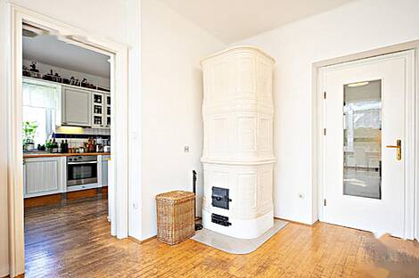 Здание в Бледе: 9