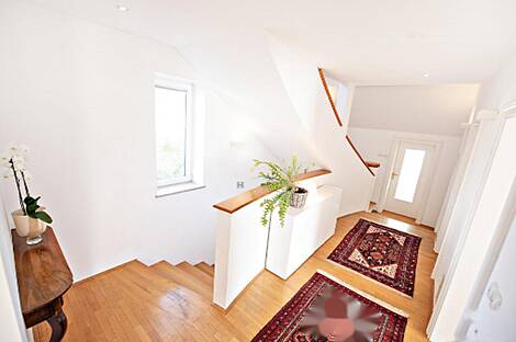 Здание в Бледе: 15