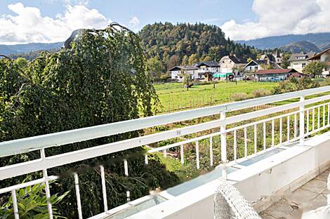 Здание в Бледе: 20