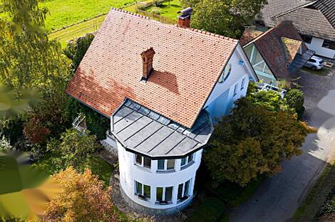 Здание в Бледе: 27