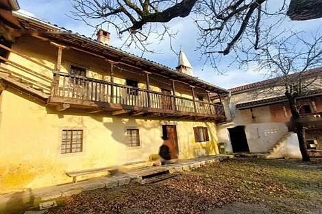 Кобеглава, дом: 4