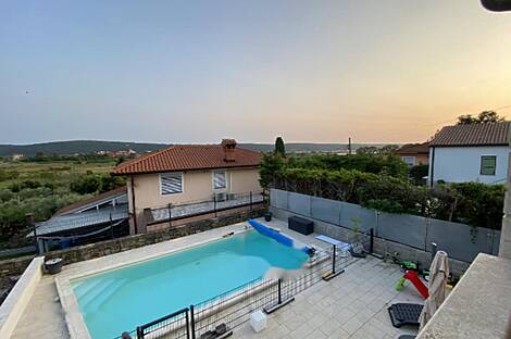 Здание, Паречаг: 17