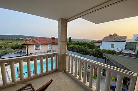 Здание, Паречаг: 18