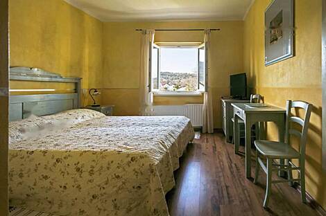 Дом в Шторье расположен в живописной местности, окружённой густыми лесами и чистым воздухом.: 6