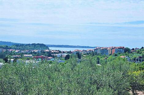 Лучия, Лиминьян, дом: 10