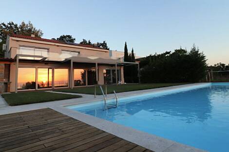 Резиденция, Друго Ножед: 4