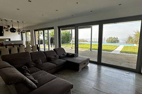 Резиденция, Друго Ножед: 10