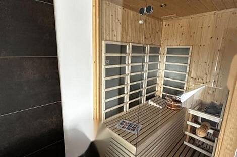 Резиденция, Друго Ножед: 12