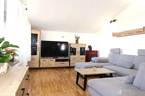 Малия, дом: 6