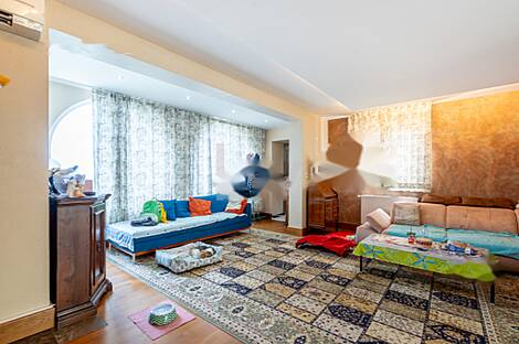 Резиденция, Корте: 13