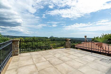 Резиденция, Корте: 26