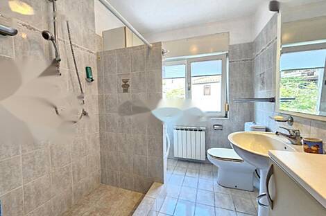 Изолский дом: 21