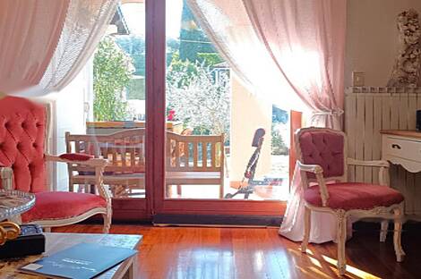 Жилой дом с террасой в Ягодье: 1