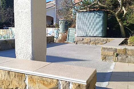 Жилой дом с террасой в Ягодье: 2