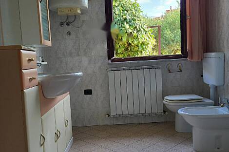 Chezhari's House: 12