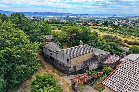 Плавье, дом: 9