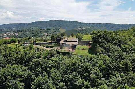 Копер, дом: 1