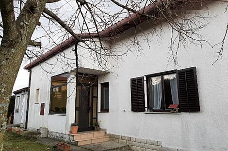 Здание, Лужайка: 6