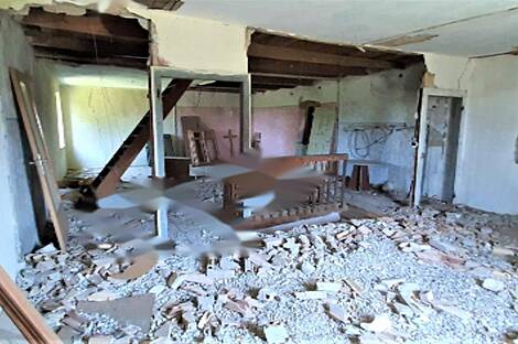 Здание с обширной территорией: 15