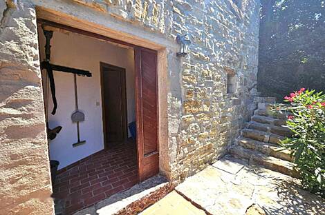 Резиденция Святого Петра: 14