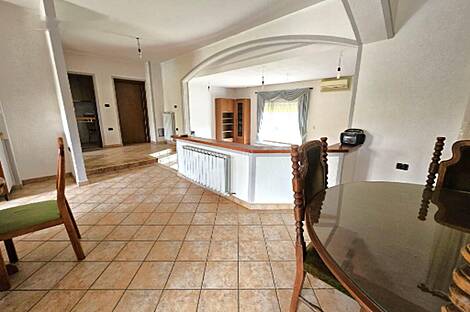 Жилище, принадлежащее Чежарьи: 8