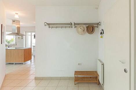 Здание, Малиа: 7