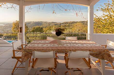 Здание, Малиа: 11