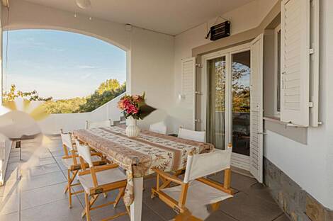 Здание, Малиа: 12