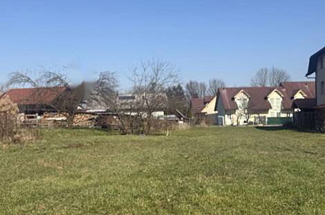 Застраиваемый участок Бизовик: 1