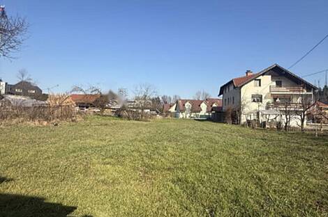 Застраиваемый участок Бизовик: 2