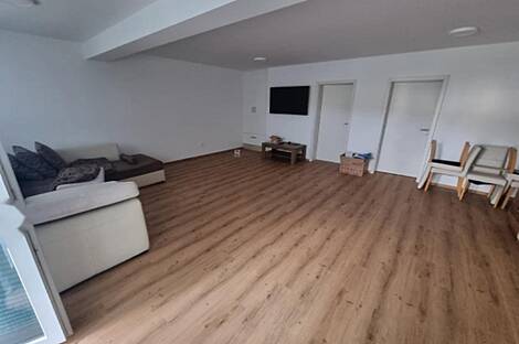 Дом с двумя этажами в Нижних Шкофие.: 18