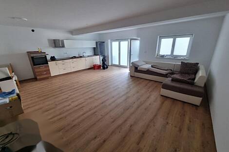 Дом с двумя этажами в Нижних Шкофие.: 19