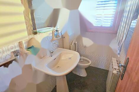 Дом в центре города Сежана: 30