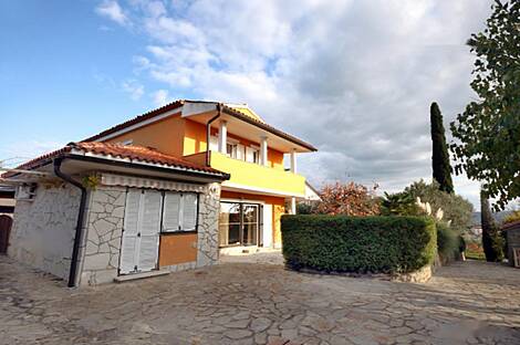 Дом, Сеча: 13