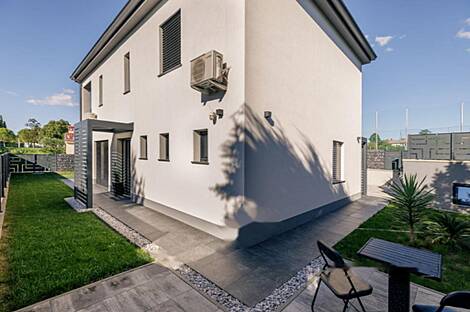 Дом в городке Прада: 9