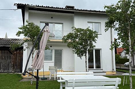 Жилище на берегу озера Блед: 1