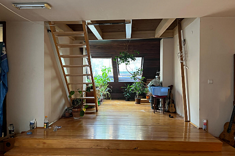 Центральная квартира с более чем пятью комнатами: 9