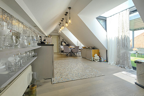 Квартира в центре, более 5 комнат.: 22