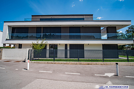 Трехкомнатная квартира в Станежиче: 30