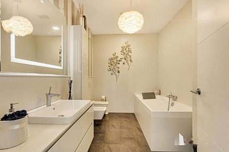 Четырехкомнатная квартира Вич: 21