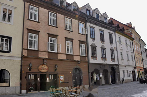 Трехкомнатная квартира в Старой Любляне: 1