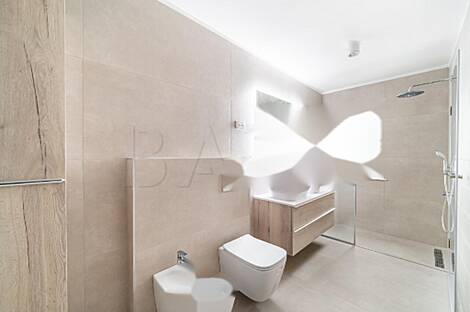 Квартира с четырьмя комнатами Шишка: 6