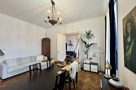 Центральная квартира с 3.5 комнатами: 2